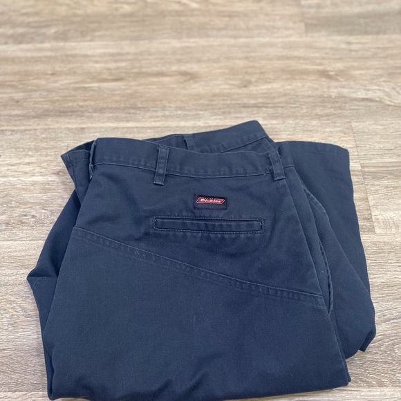 Dickies mens shorts size 42 blue 11" inseam - Picture 3 of 3